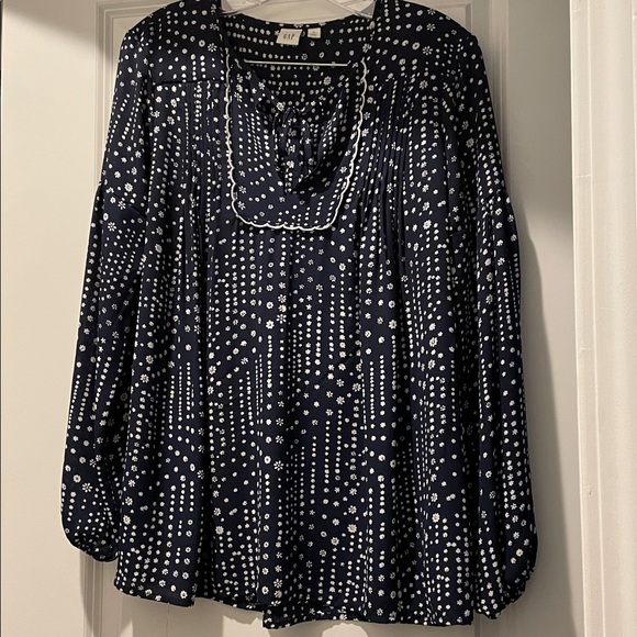 GAP Peasant Floral Pleated Pintuck Longsleeve Top Navy White Size S - Picture 4 of 11